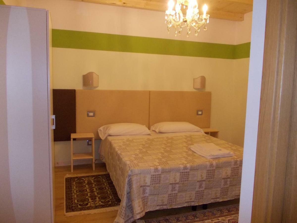 Romagnoli 36 Hotel Verona Eksteriør billede