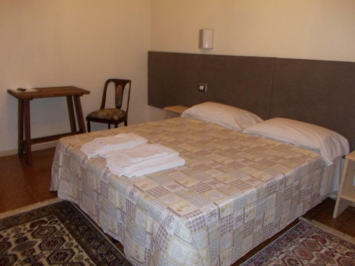 Romagnoli 36 Hotel Verona Eksteriør billede
