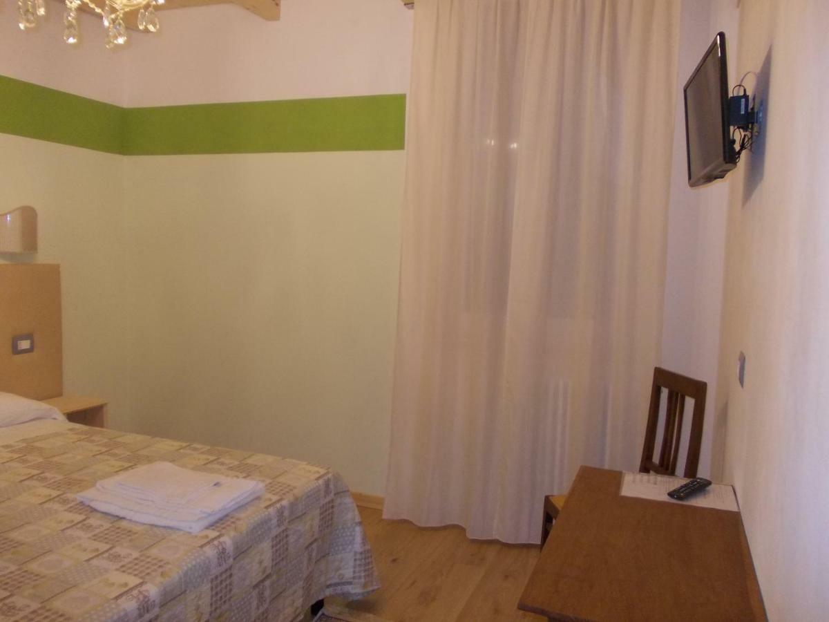 Romagnoli 36 Hotel Verona Eksteriør billede